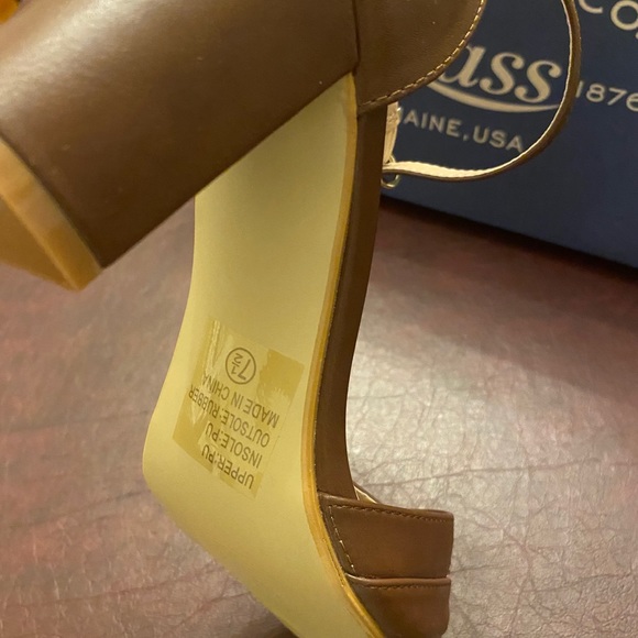 Shoes - Picture 3 of 3